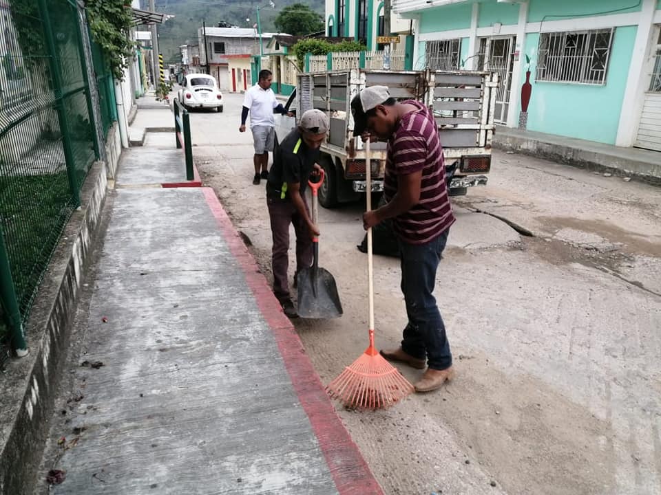 Mantener los espacios públicos en óptimas condiciones.